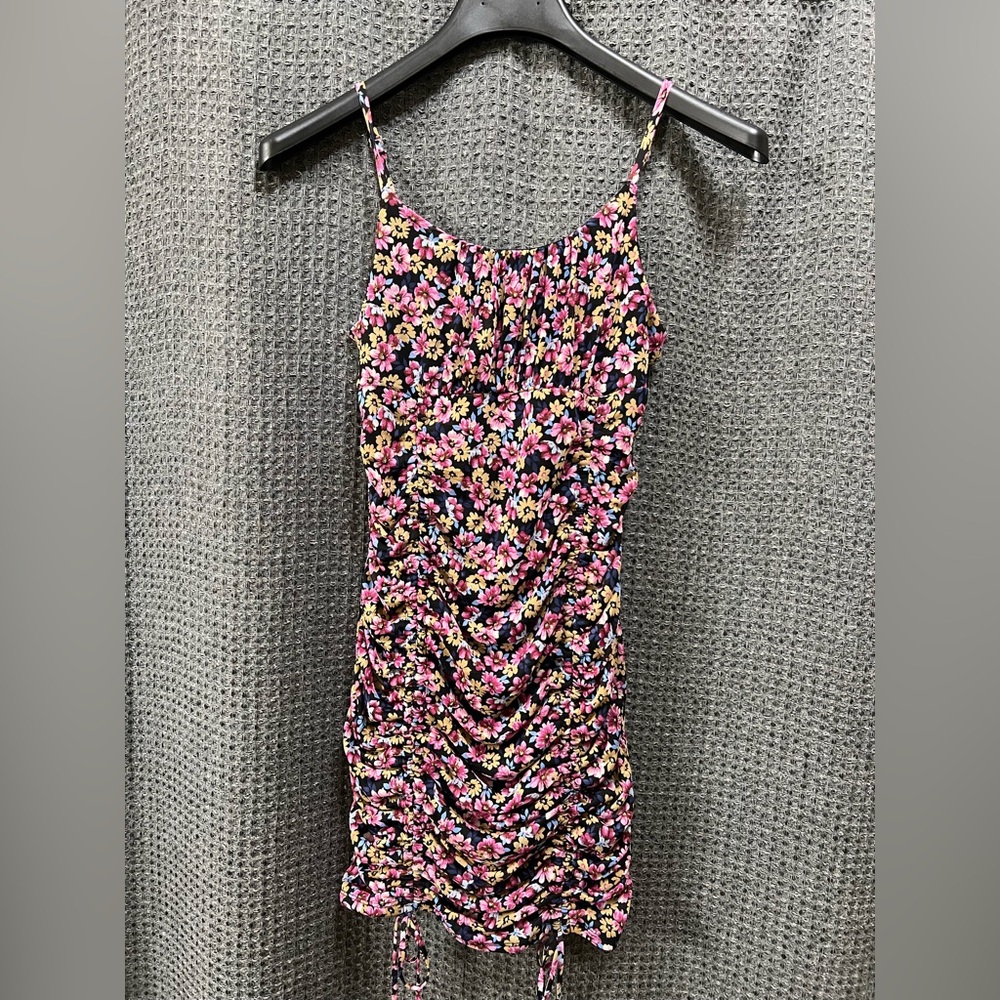 Live To Be Spoiled Floral Ruched Bodycon Dress Size Medium